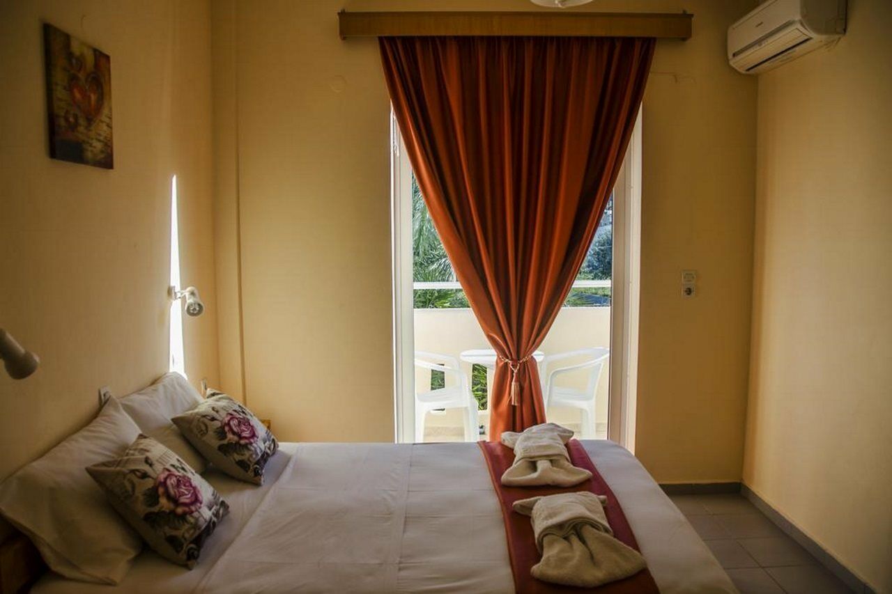 Yiannis The Beekeeper Apartments Кефалос Экстерьер фото